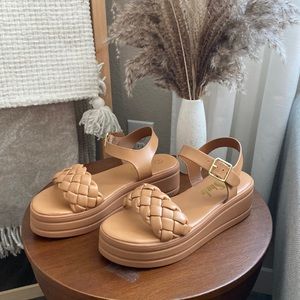 BRAND NEW BOHO PLATFORM SHOES